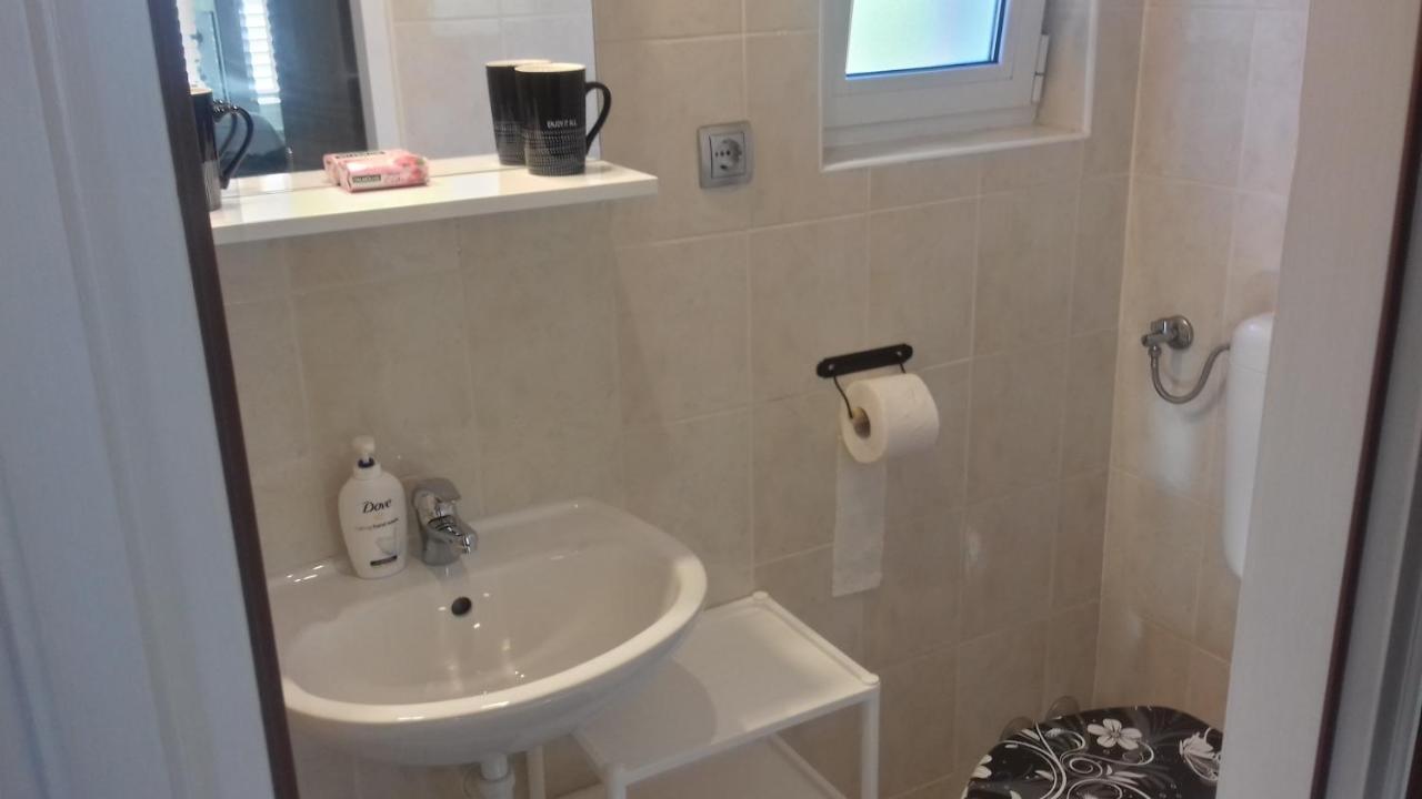 Apartman Cvita Rab Palit Exterior photo